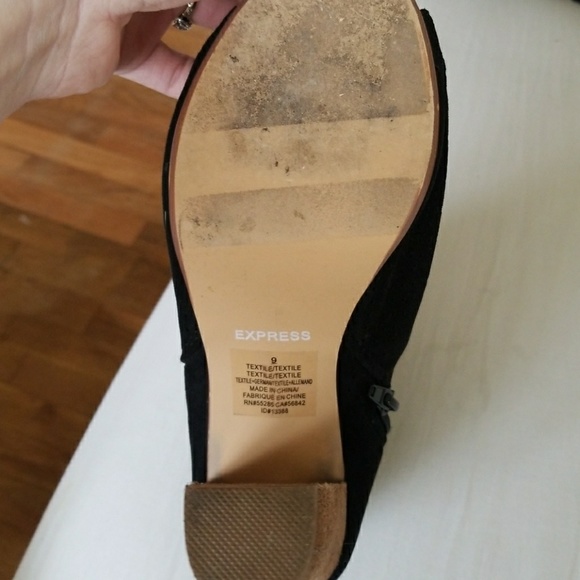 Express Booties - Picture 4 of 4